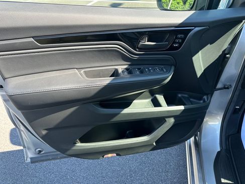 Used 2025 Honda Odyssey Touring image 14