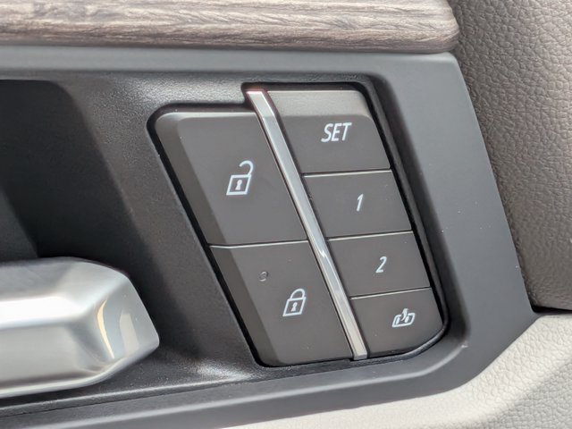 New 2027 GMC Acadia Denali w/ Denali Reserve Package FWD image 23
