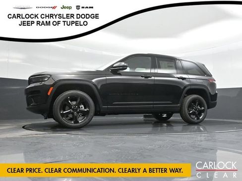New 2025 Jeep Grand Cherokee Altitude image 1