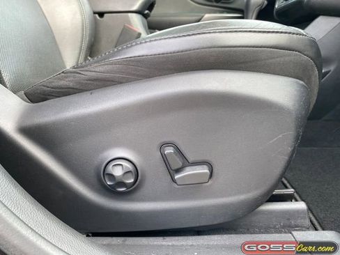 Used 2019 Jeep Cherokee Limited w/ Luxury Group image 7