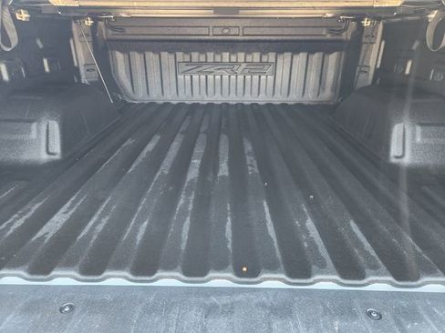 Used 2023 Chevrolet Silverado 1500 ZR2 image 28