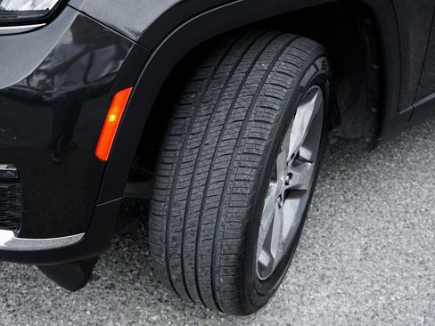 Used 2021 Jeep Grand Cherokee L Limited RWD image 45