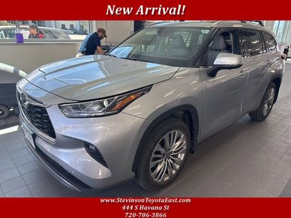 Used 2024 Toyota Highlander Platinum