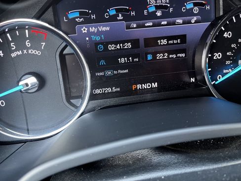 Used 2019 Ford Expedition XLT w/ Equipment Group 202A AWD/4WD image 7