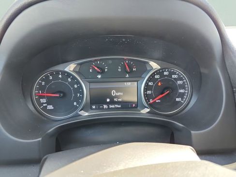 Certified 2023 GMC Terrain SLT image 9