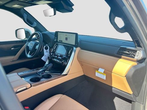 New 2026 Lexus LX 700h Luxury AWD/4WD image 15