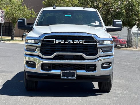 New 2026 RAM 2500 Tradesman w/ Chrome Appearance Group AWD/4WD image 8