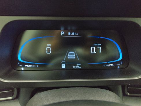 Used 2025 Hyundai Elantra Sport FWD image 23