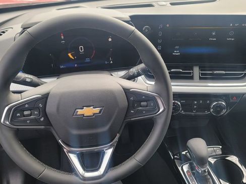 New 2026 Chevrolet Trax LT w/ Driver Confidence Package FWD image 20