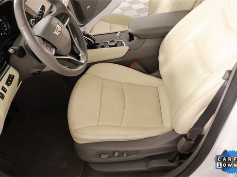 Used 2023 Cadillac XT6 Premium Luxury w/ Technology Package image 12