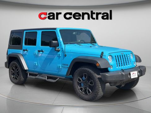 Used 2018 Jeep Wrangler Unlimited Sport S AWD/4WD image 3