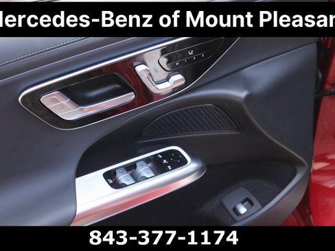 Used 2025 Mercedes-Benz E 350 4MATIC Sedan image 17