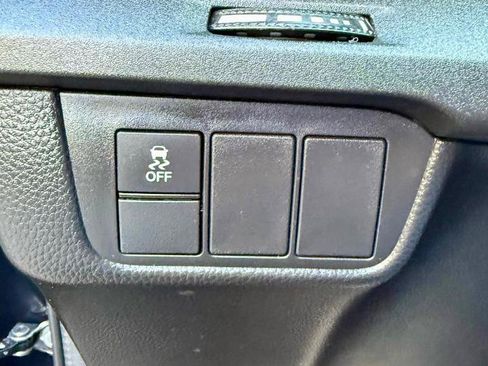 Used 2025 Honda CR-V LX image 21