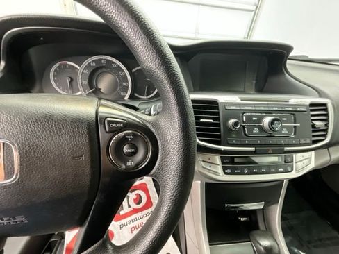 Used 2015 Honda Accord LX image 17