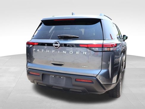 Used 2025 Nissan Pathfinder SV AWD/4WD image 16