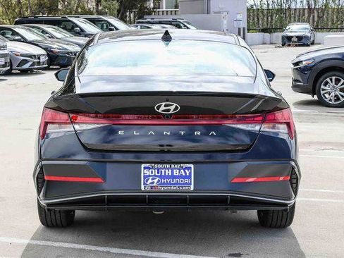 New 2026 Hyundai Elantra SEL Sport image 5