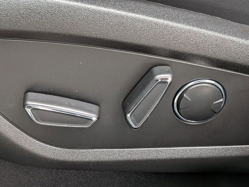 Certified 2023 Lincoln Nautilus Reserve w/ Monochromatic Package image 23