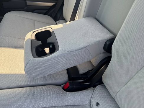New 2026 Toyota 4Runner SR5 AWD/4WD image 30