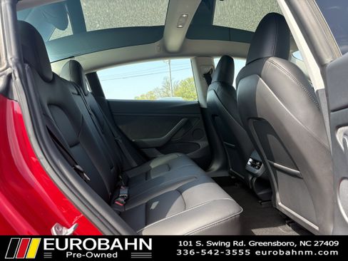 Used 2023 Tesla Model 3 Standard Range image 12