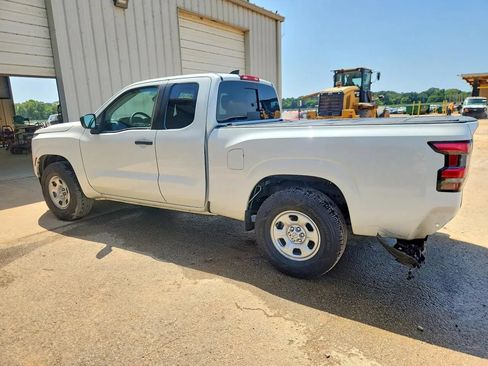Used 2026 Nissan Frontier S RWD image 4