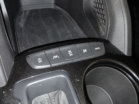 Used 2021 Chevrolet TrailBlazer LT w/ Sun and Liftgate Package AWD/4WD image 21