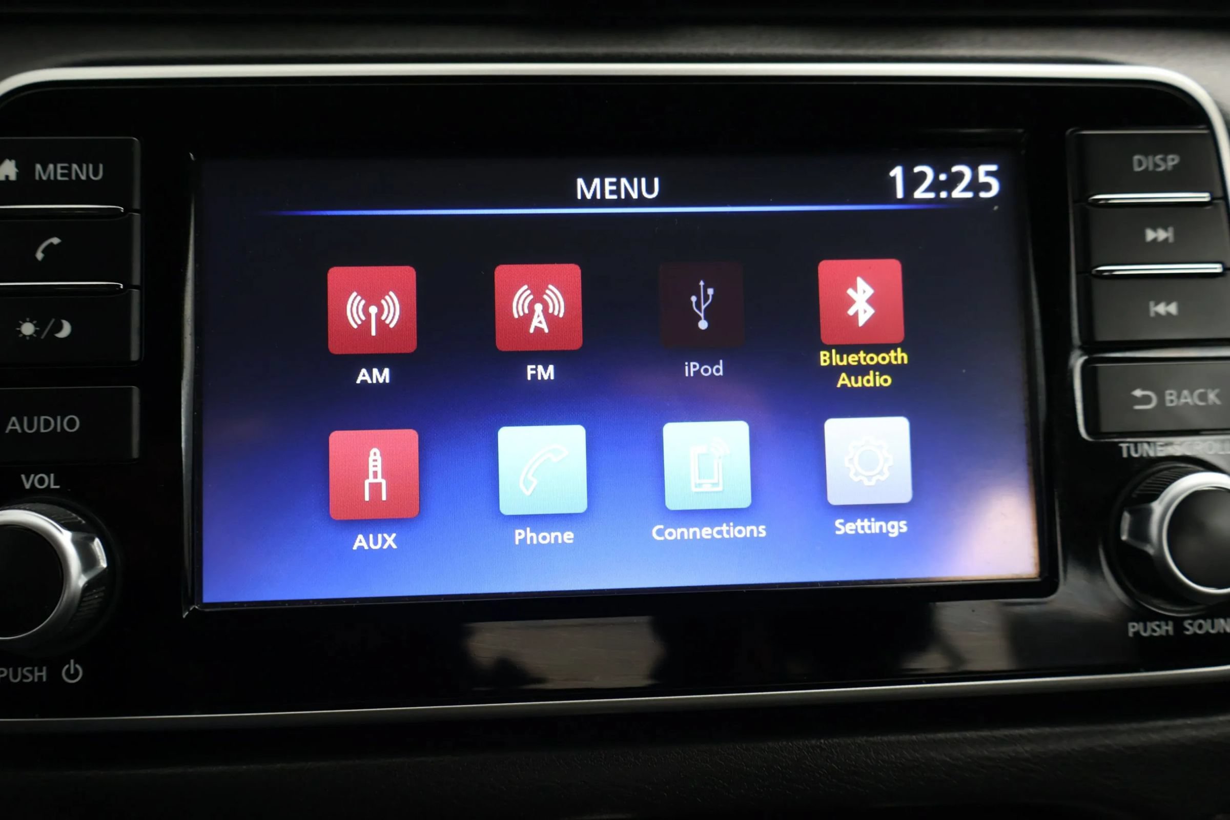 Used 2024 Nissan Versa S w/ Trunk Package FWD image 25