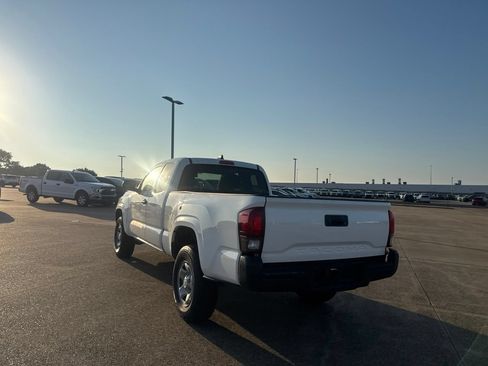 Used 2023 Toyota Tacoma SR RWD image 14
