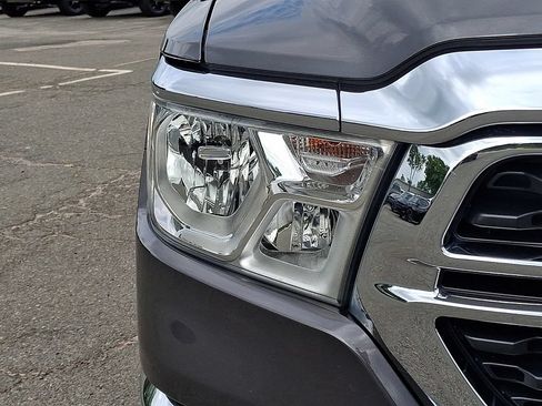 Used 2022 RAM 1500 Big Horn AWD/4WD image 12