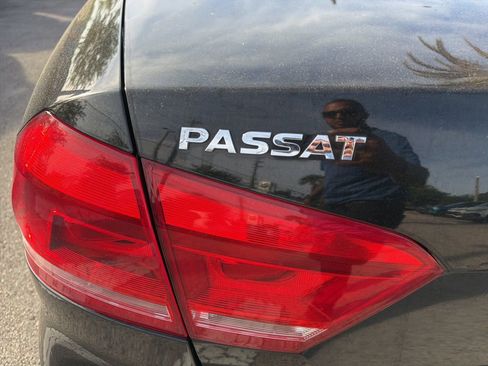 Used 2014 Volkswagen Passat TDI SE image 13