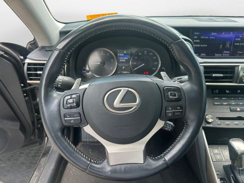 Used 2019 Lexus IS 300 w/ Navigation Package RWD image 13