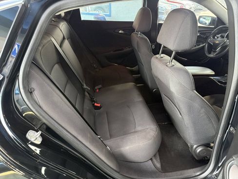Used 2018 Chevrolet Malibu LT w/ Redline Edition FWD image 17