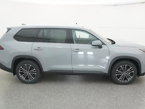 New 2026 Toyota Grand Highlander AWD Hybrid image 11