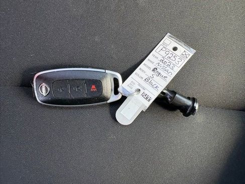 Used 2023 Nissan Rogue S AWD/4WD image 6