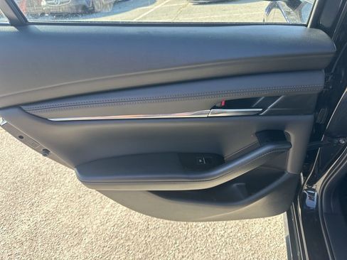 Used 2025 MAZDA MAZDA3 s image 27
