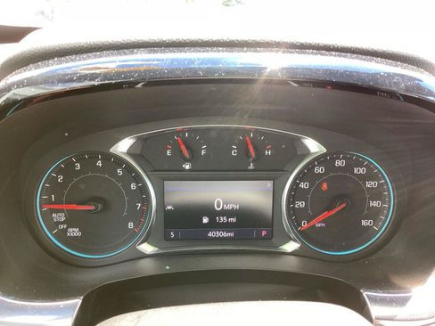 Used 2023 Chevrolet Traverse LT FWD image 12