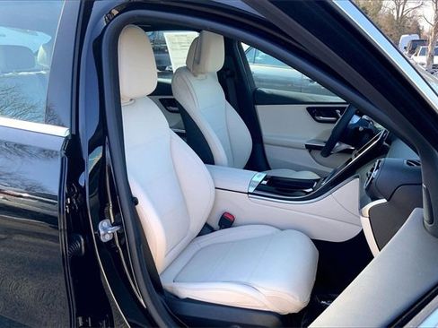 Used 2025 Mercedes-Benz C 300 C 300 image 7