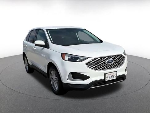 Used 2024 Ford Edge SEL AWD/4WD image 3