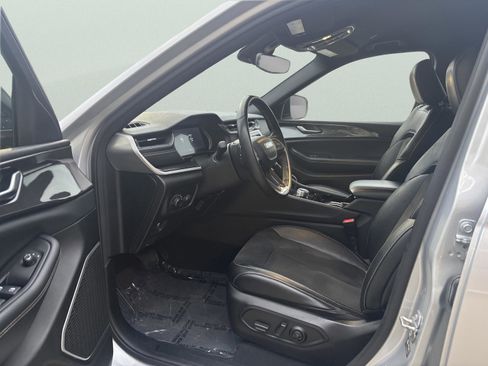 Used 2022 Jeep Grand Cherokee Altitude image 10