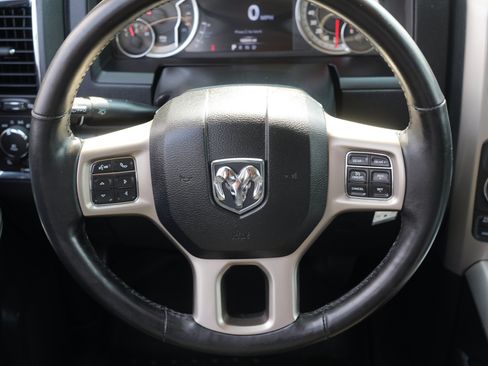 Used 2016 RAM 1500 Laramie AWD/4WD image 23