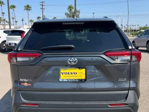 Used 2023 Toyota RAV4 XLE w/ Convenience Package FWD image 4