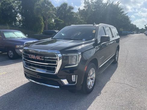 Used 2022 GMC Yukon XL SLT w/ SLT Luxury Package RWD image 1