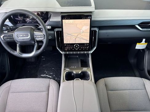 New 2025 GMC Acadia Elevation image 10