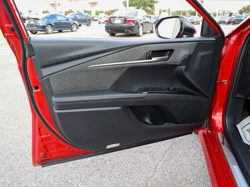 Used 2025 Toyota Camry XLE w/ Premium Plus Package FWD image 33