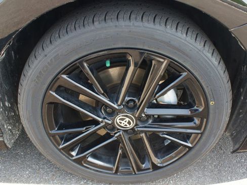 Used 2025 Toyota Camry SE image 25