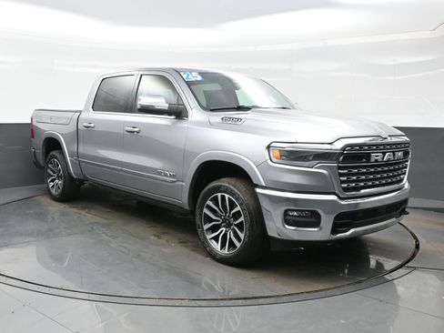 Used 2025 RAM 1500 Limited AWD/4WD image 8