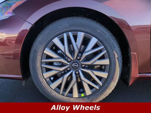 Certified 2025 Nissan Altima 2.5 SV w/ SV Premium Package image 14