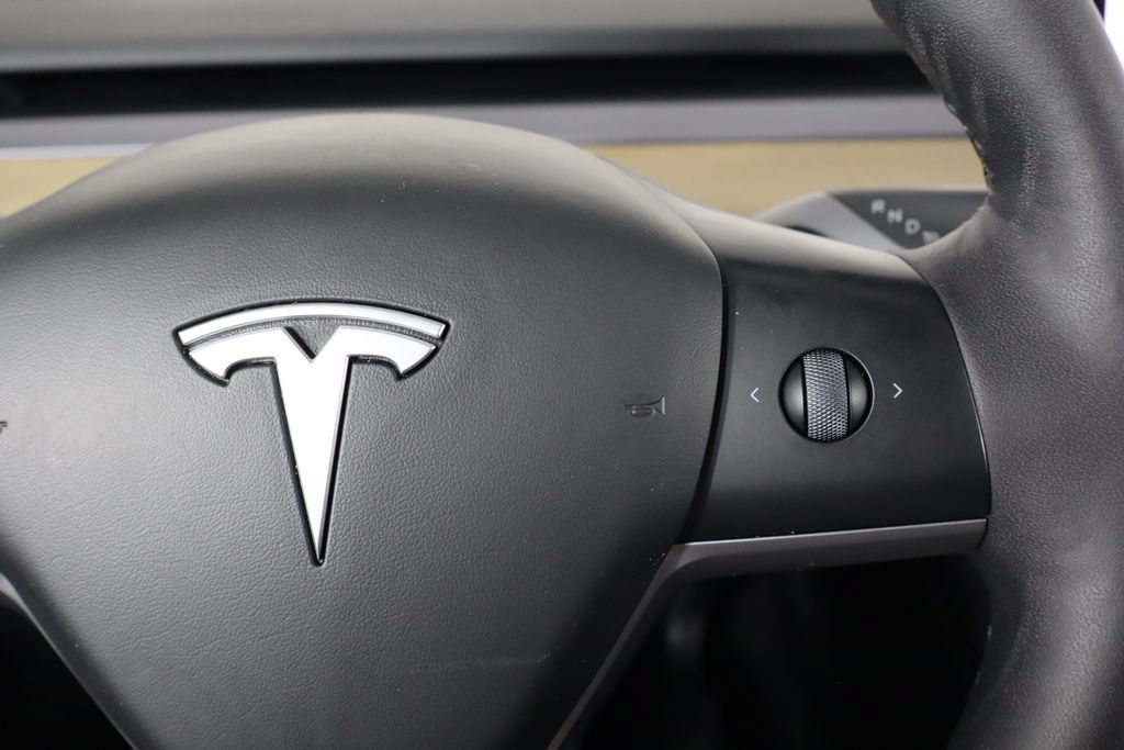 Used 2023 Tesla Model Y Long Range AWD/4WD image 10