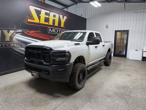 Used 2025 RAM 2500 Tradesman AWD/4WD image 1
