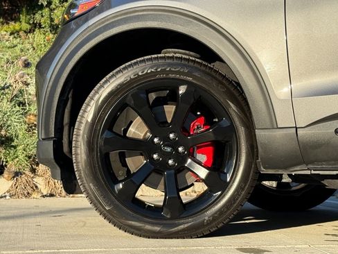 Used 2024 Ford Explorer ST w/ Equipment Group 401A image 8