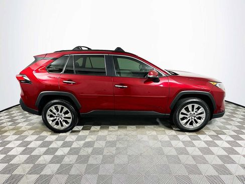 Used 2020 Toyota RAV4 Limited FWD image 8